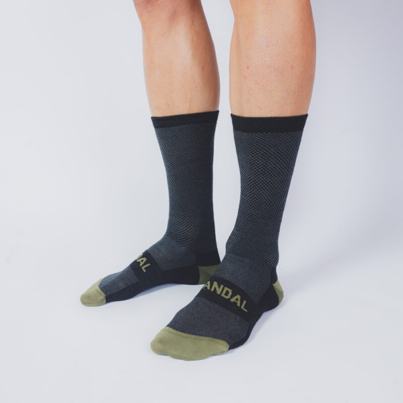 Packshot black merino sock VK