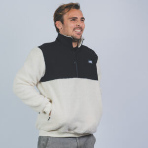 pull polaire packshot AW24 blanc 2